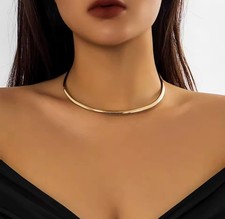 Collana donna cerchio usato  Zibido San Giacomo