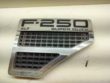 Usado, 08-10 F250 XLT Super Duty destro genuíno emblema de acabamento de para-lama de passageiro fabricante de equipamento original comprar usado  Enviando para Brazil