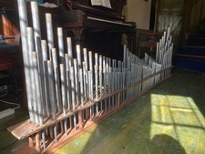 Note rank organ for sale  DARLINGTON
