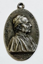Vaticano. pio medaglia usato  Serra de Conti