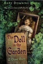 The Doll in the Garden: A Ghost Story by Hahn, Mary Downing comprar usado  Enviando para Brazil