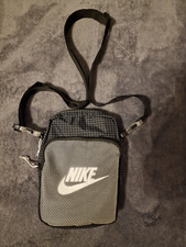 Nike umhängetasche schwarz gebraucht kaufen  Nürnberg