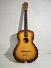 Petite guitare classique d'occasion  Latronquière