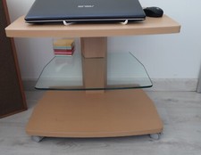 Table ordinateur plateaux d'occasion Table ordinateur plateaux d'occasion  Labastide-Saint-Pierre