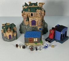 Lote de 4 peças vintage Harry Potter Polly Pocket Castelo de Hogwarts 2001 - Para peças *Leia, usado comprar usado  Enviando para Brazil