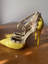Scarpe con tacco usato  Salerno