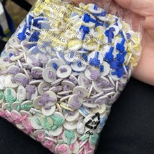Buttons 400 plastic for sale  PONTYCLUN