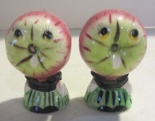 Shakers de sal e pimenta vintage antropomórficos cabeça de maçã , usado comprar usado  Enviando para Brazil