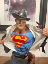 Estátua de chamada à ação do Superman Sideshow comprar usado  Enviando para Brazil
