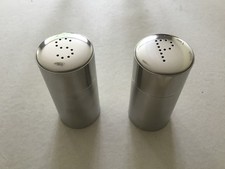Salt pepper shakers for sale  SOLIHULL