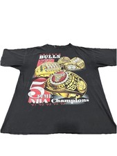 Camiseta RAP RARA 1996 Chicago Bulls NBA 5 Time Champions preta comprar usado  Enviando para Brazil