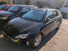 Porte fusible peugeot d'occasion  Montenois
