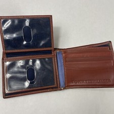 Carteira bifold masculina Tommy Hilfiger couro marrom com listras vermelhas na cor branca comprar usado  Enviando para Brazil