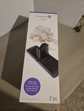 Usado, Bow Maker por Celebrate It Faz até 16" Arcos, Natal, Grinaldas, Casamentos comprar usado Usado, Bow Maker por Celebrate It Faz até 16" Arcos, Natal, Grinaldas, Casamentos comprar usado  Enviando para Brazil