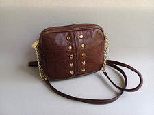 Bolsa tiracolo Michael Kors Uptown Astor cravejada couro pebble pequena alça corrente comprar usado  Enviando para Brazil