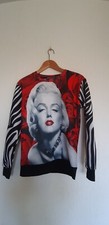 Wyjątkowa Bluza Damska Marylin Monroe na tle czerwonych róż, używany na sprzedaż  PL