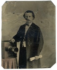 FOTÓGRAFO COM CÂMERA FOTOGRAFIA ANTIGA TIPO TINTA DÉCADA DE 1860 comprar usado  Enviando para Brazil