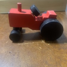 Trator vermelho vintage de madeira comprar usado Trator vermelho vintage de madeira comprar usado  Enviando para Brazil