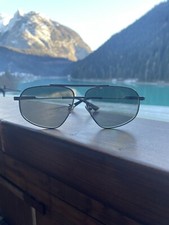 Occhiali sole uomo usato  Auronzo di Cadore