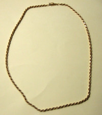 Tres joli collier d'occasion  La Londe-les-Maures