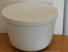 Bol pot plastique d'occasion  Saint-Louis