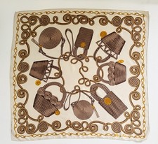 Carré soie passementerie d'occasion Carré soie passementerie d'occasion  Amiens-