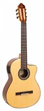 Chitarra classica amplificata usato  Nichelino