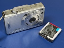 Câmera Digital Sony Cyber-shot DSC-W55 7.2MP Prata Compacta Carl Zeiss comprar usado Câmera Digital Sony Cyber-shot DSC-W55 7.2MP Prata Compacta Carl Zeiss comprar usado  Enviando para Brazil