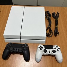 Usado, Console PlayStation 4 Glacier branco + 2 controles + cabo HDMI (FUNCIONA PERFEITAMENTE) comprar usado  Enviando para Brazil