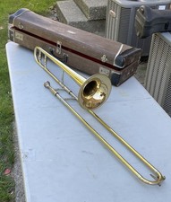 Trombone vintage Cleveland e estojo original comprar usado  Enviando para Brazil
