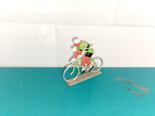 Figurine plastique cycliste d'occasion  Plabennec