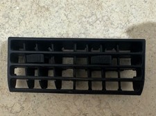 Griglietta areazione cruscotto usato Griglietta areazione cruscotto usato  Reggio Calabria