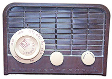 Ultraversor antigo de baquelite de língua loira todos os canais conversor UHF BTU-2S comprar usado Ultraversor antigo de baquelite de língua loira todos os canais conversor UHF BTU-2S comprar usado  Enviando para Brazil