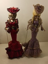 Lote Vintage 2 Bonecas Estilo Vitoriano de Olhos Grandes Musical Coreano Vermelho e Roxo Anos 70 comprar usado  Enviando para Brazil