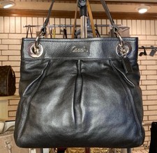 Nwot coach shoulder for sale  Mahwah