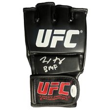 Usado, Luva Max Holloway autografada assinada com inscrição UFC JSA Blessed comprar usado  Enviando para Brazil