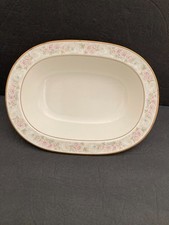 Noritake 9722 WILLOWBROOK 10 3/8" tigela oval de servir vegetais acabamento rosa azul dourado comprar usado Noritake 9722 WILLOWBROOK 10 3/8" tigela oval de servir vegetais acabamento rosa azul dourado comprar usado  Enviando para Brazil
