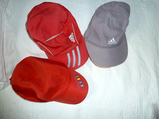 Casquettes reglables adidas d'occasion  Saintes-Maries-de-la-Mer