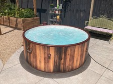 2 person bath for sale  BEACONSFIELD