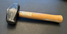 2 sledge hammers for sale  Olympia
