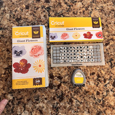 Cricut giant flowers for sale  Geneseo