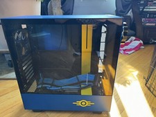 Nzxt h500 vault for sale  Bridgewater