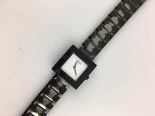 Relógio MODO por setor feminino quartzo 27 mm mostrador formato branco metal quadrado comprar usado  Enviando para Brazil