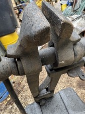 Blacksmiths leg vice for sale  TWICKENHAM