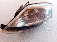 Faro anteriore sinistro usato  Italia