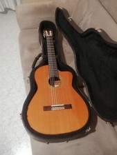 Chitarra classica elettrificat usato  Salerno