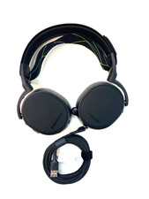 Headphones steelseries arctis usato  Spedire a Italy