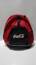 Mochila Coca-Cola vermelha e preta. Logotipo de script bolso lateral de malha e bolso para MP3 comprar usado  Enviando para Brazil