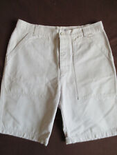 Bermudas gris clair d'occasion  Langlade