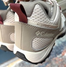 Women columbia sneakers for sale  Saline